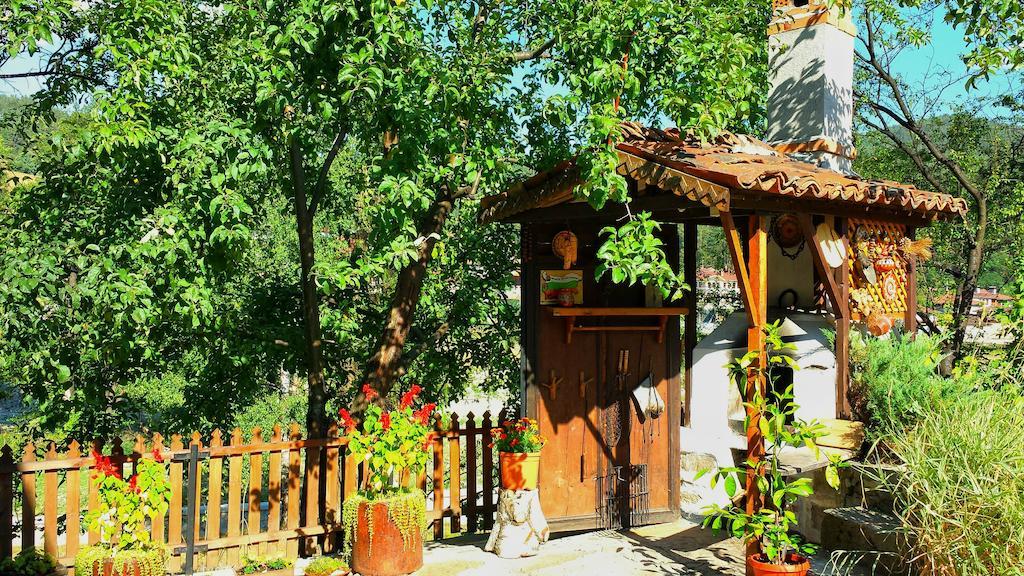 Mechta Guest House Koprivstica Kültér fotó